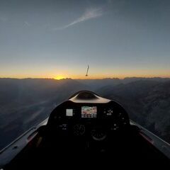 Flugwegposition um 16:29:47: Aufgenommen in der Nähe von Innsbruck, Österreich in 2420 Meter
